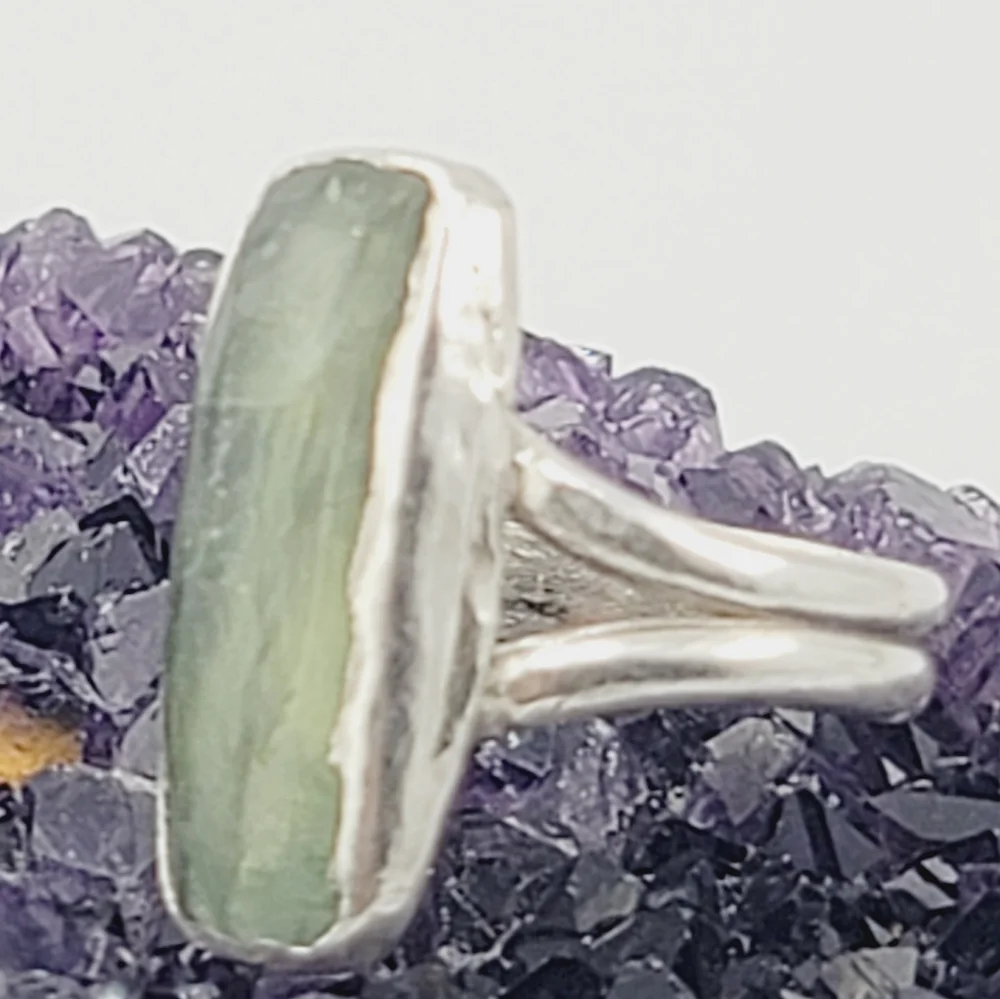 GREEN KYANITE RING HANDMADE IN STERLING SILVER METAL SIZE 7 - Picture 5 of 5
